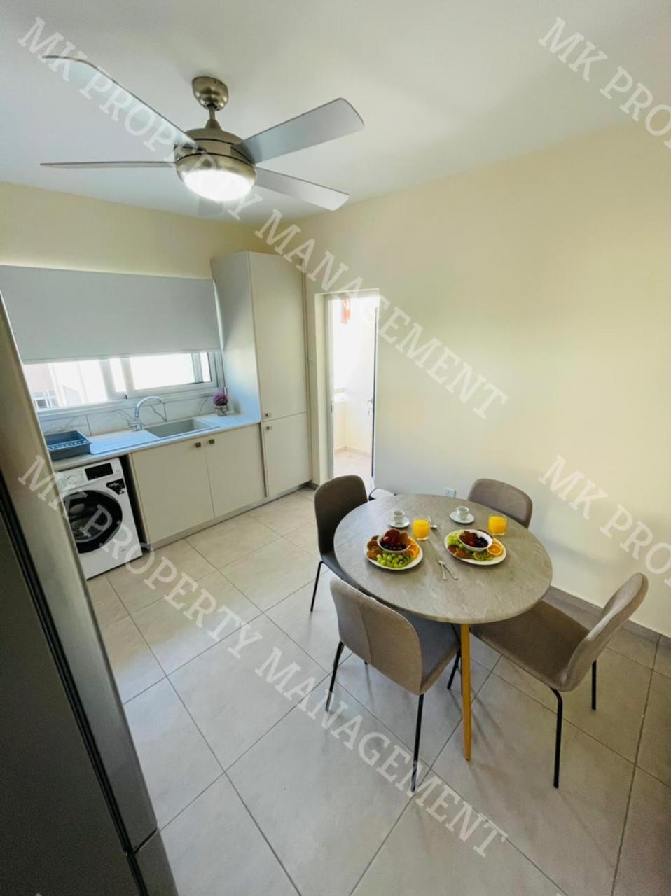 Milos City Center Apts No.34 Larnaca Dış mekan fotoğraf